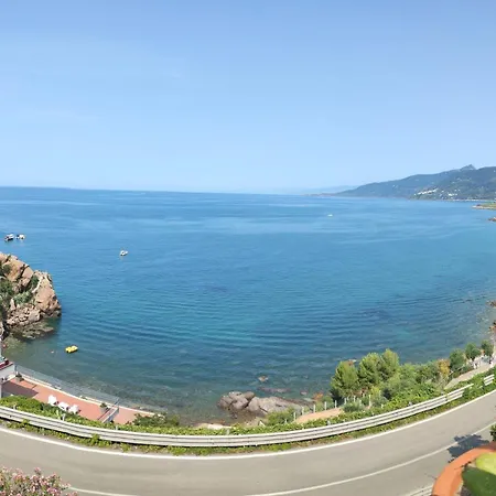 Kalura Sea Feriehus Cefalù