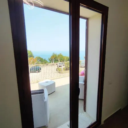 Kalura Sea - Private